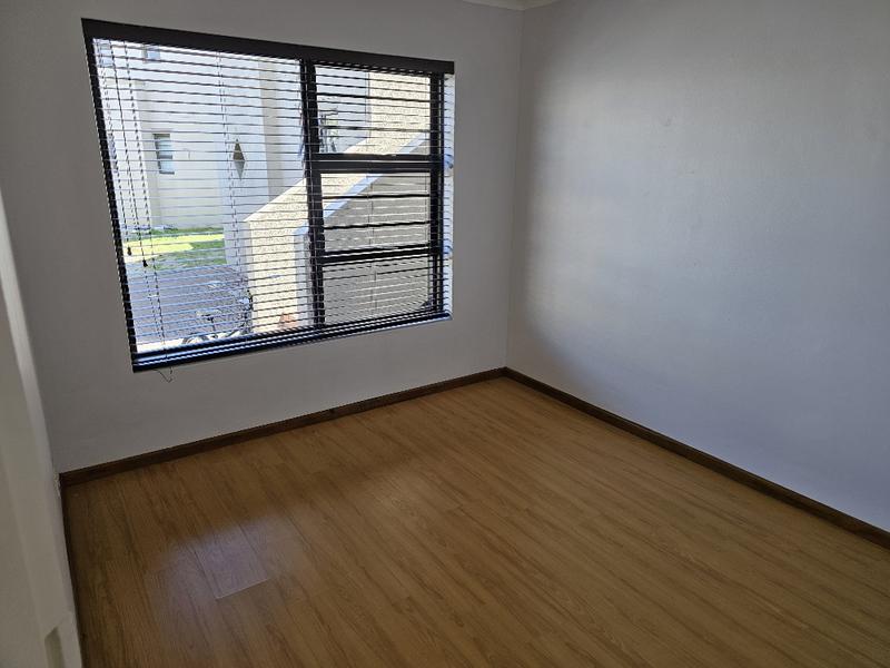 2 Bedroom Property for Sale in Parow North Western Cape